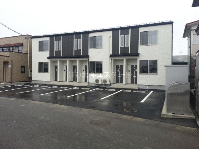 ｳｨﾛｰｽﾞ本通り